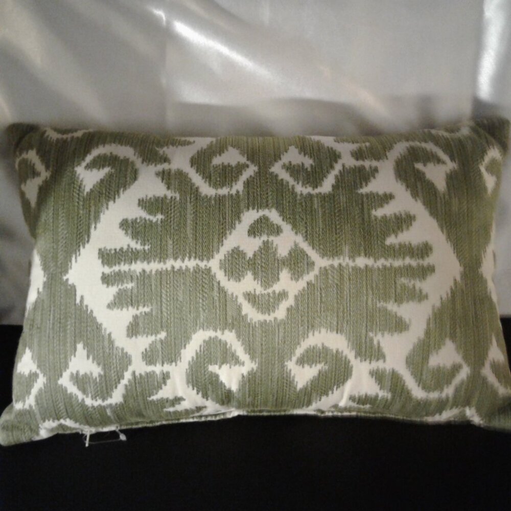 New! (2) Beautiful Green & White Ikat Pillows